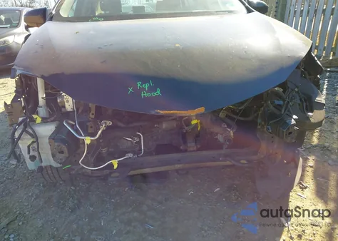 2016 Toyota Corolla Le z USA, uszkodzony, nr VIN 2T1BURHE1GC709960